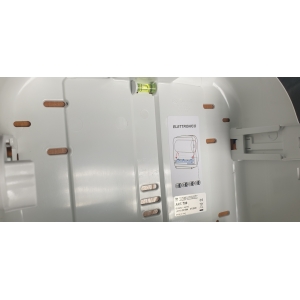 Podajnik automatyczny bezdotykowy do ręcznika w roli, na 4 baterie art. 799